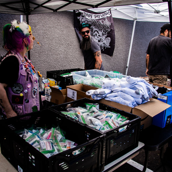 Las Vegas Punx Feed the Homeless